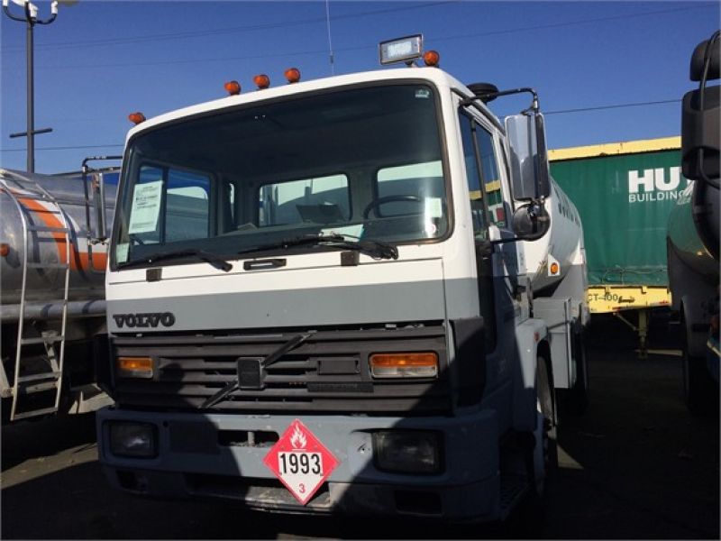 1989 VOLVO FE6 3004791032