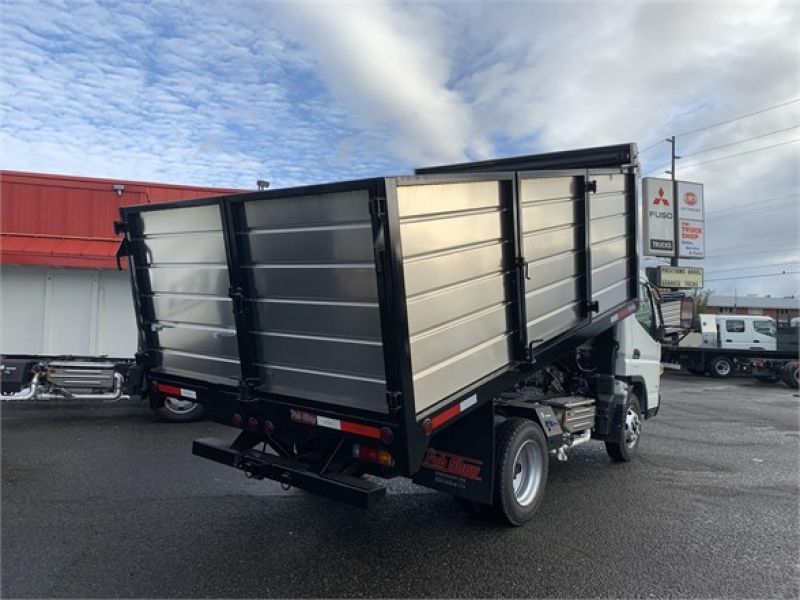 2017 MITSUBISHI FUSO FE160 5123579101