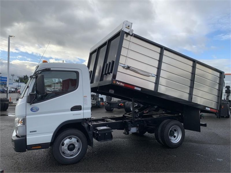 2017 MITSUBISHI FUSO FE160 5123579233