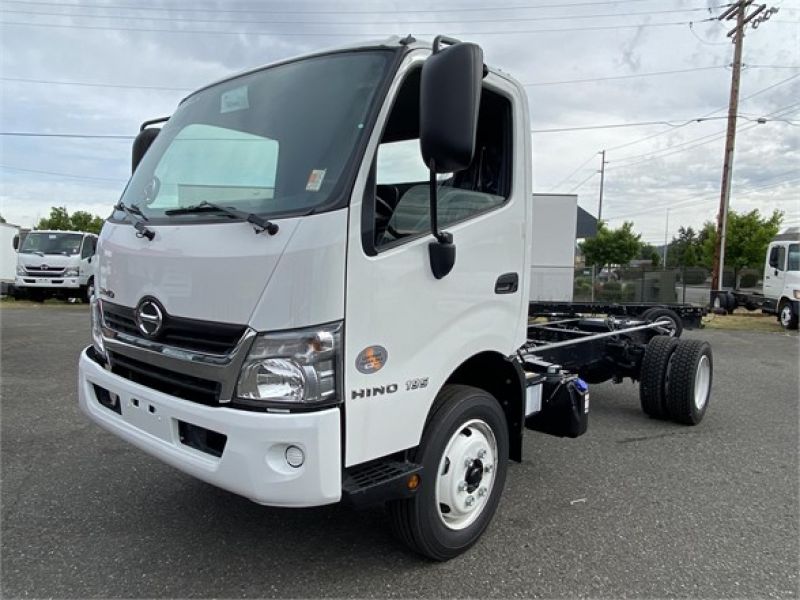 2020 HINO 195 6058079905