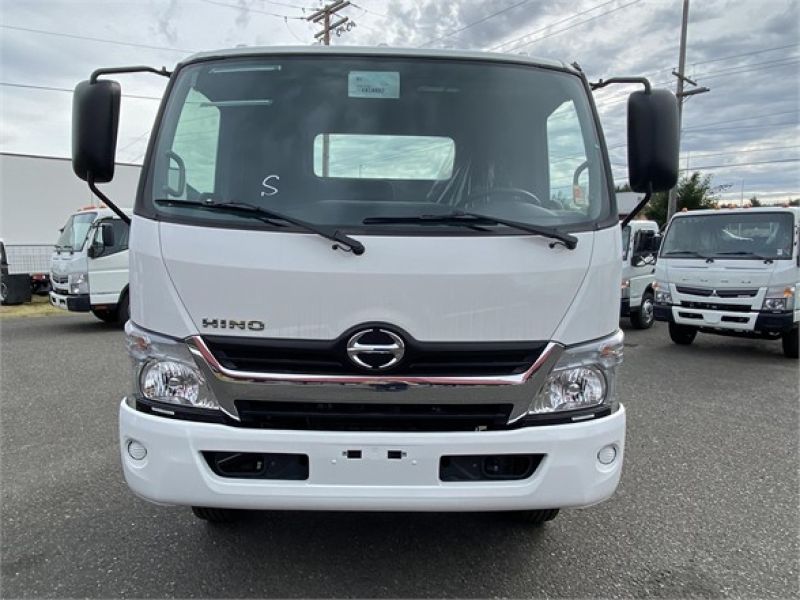 2020 HINO 195 6058079929