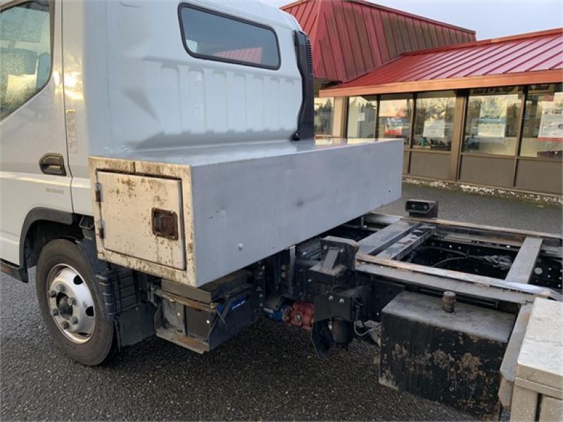 2012 MITSUBISHI FUSO FE160 4075509803