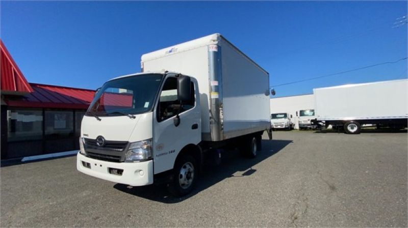 2017 HINO 155 6144782985