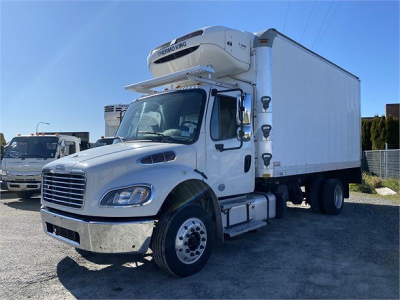 2014 FREIGHTLINER BUSINESS CLASS M2 106 - Portland Fuso